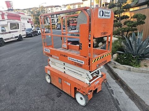 2019 SNORKEL S3219E Scissor Lift 19' Electric