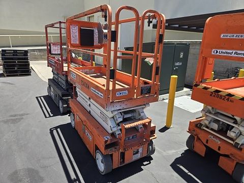 2019 SNORKEL S3219E Scissor Lift 19' Electric