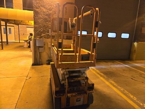 2019 SNORKEL S3219E Scissor Lift 19' Electric