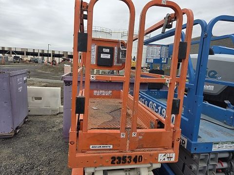 2019 SNORKEL S3219E Scissor Lift 19' Electric