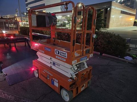 2019 SNORKEL S3219E Scissor Lift 19' Electric