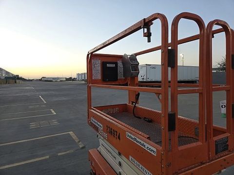 2019 SNORKEL S3219E Scissor Lift 19' Electric