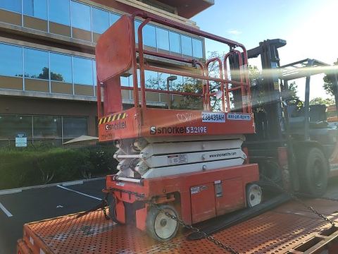 2019 SNORKEL S3219E Scissor Lift 19' Electric