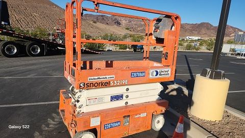 2019 SNORKEL S3219E Scissor Lift 19' Electric
