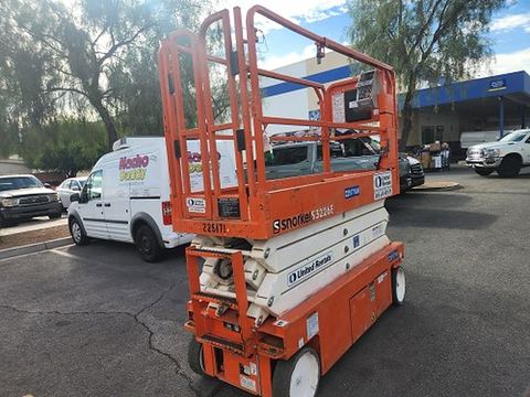 2019 SNORKEL S3226E Scissor Lift 24-26' Electric 30-36" Wide
