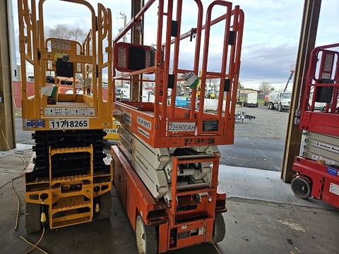 2019 SNORKEL S3226E Scissor Lift 24-26' Electric 30-36" Wide