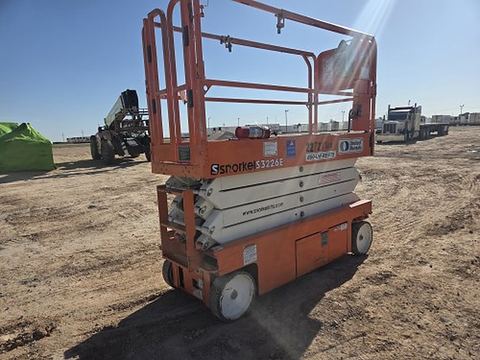 2019 SNORKEL S3226E Scissor Lift 24-26' Electric 30-36" Wide