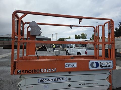 2019 SNORKEL S3226E Scissor Lift 24-26' Electric 30-36" Wide