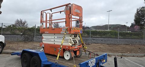 2019 SNORKEL S3226E Scissor Lift 24-26' Electric 30-36" Wide