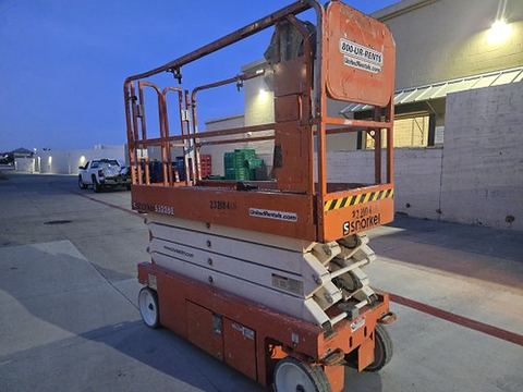 2019 SNORKEL S3226E Scissor Lift 24-26' Electric 30-36" Wide