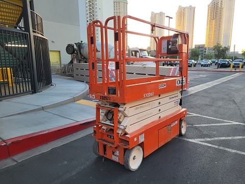 2019 SNORKEL S3226E Scissor Lift 24-26' Electric 30-36" Wide