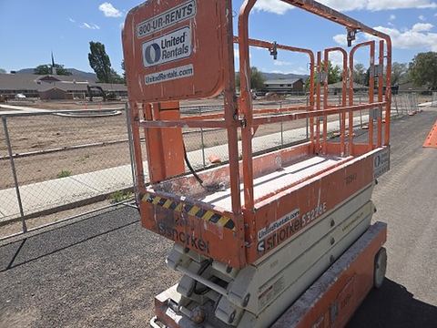 2019 SNORKEL S3226E Scissor Lift 24-26' Electric 30-36" Wide