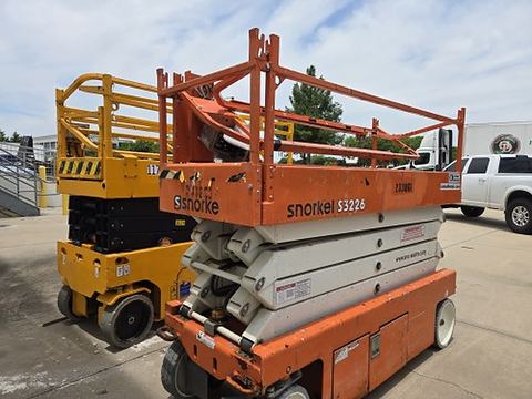2019 SNORKEL S3226E Scissor Lift 24-26' Electric 30-36" Wide