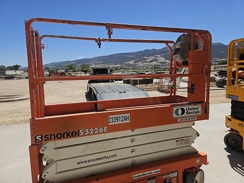 2019 SNORKEL S3226E Scissor Lift 24-26' Electric 30-36" Wide