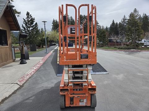 2019 SNORKEL S3226E Scissor Lift 24-26' Electric 30-36" Wide