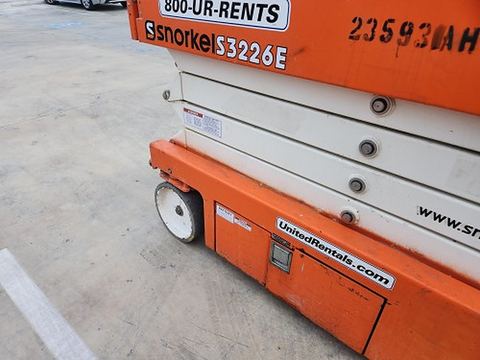 2019 SNORKEL S3226E Scissor Lift 24-26' Electric 30-36" Wide