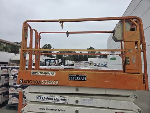 2019 SNORKEL S3226E Scissor Lift 24-26' Electric 30-36" Wide