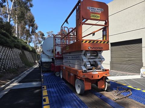 2019 SNORKEL S3226E Scissor Lift 24-26' Electric 30-36" Wide