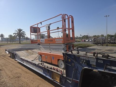 2019 SNORKEL S3226E Scissor Lift 24-26' Electric 30-36" Wide