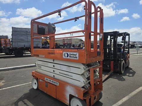 2019 SNORKEL S3226E Scissor Lift 24-26' Electric 30-36" Wide
