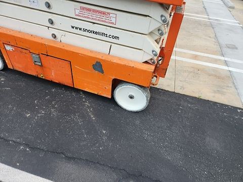 2019 SNORKEL S3226E Scissor Lift 24-26' Electric 30-36" Wide