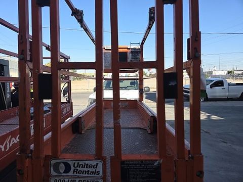 2019 SNORKEL S3226E Scissor Lift 24-26' Electric 30-36" Wide