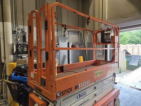 2019 SNORKEL S3226E Scissor Lift 24-26' Electric 30-36" Wide