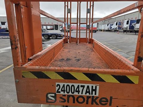 2019 SNORKEL S3226E Scissor Lift 24-26' Electric 30-36" Wide