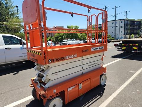 2019 SNORKEL S3226E Scissor Lift 24-26' Electric 30-36" Wide