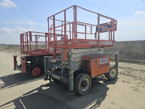 2019 SNORKEL S3370RT Scissor Lift 30-35' Ic 4Wd