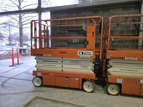 2019 SNORKEL S4726E Scissor Lift 24-26' Electric 46-68" Wide