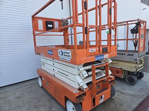 2019 SNORKEL S4726E Scissor Lift 24-26' Electric 46-68" Wide