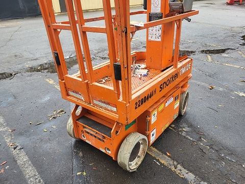2019 SNORKEL TM12E Vertical Lift 12' Elec Self Propelled
