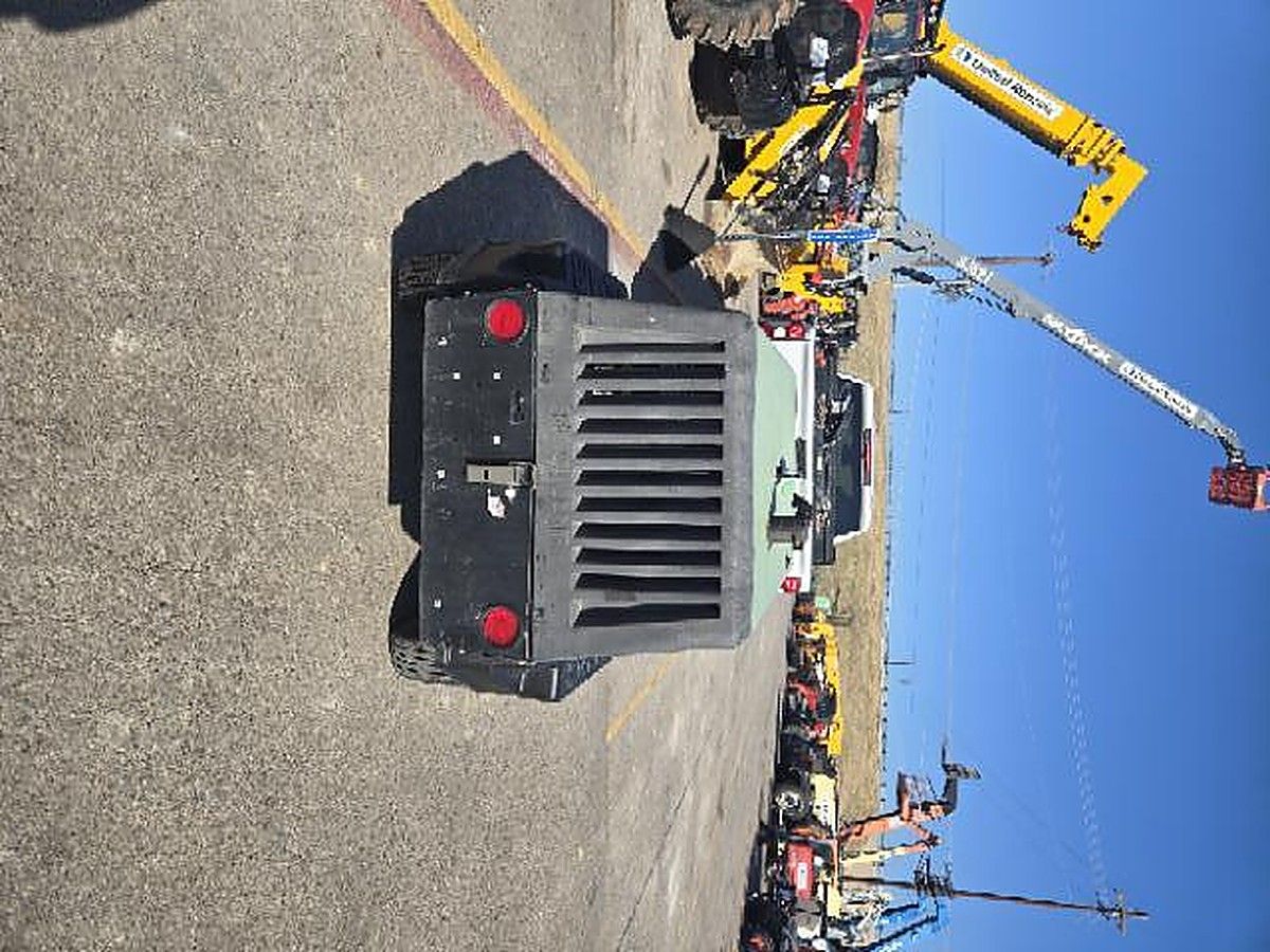 SULLAIR 185DPQ-T4 photo 2