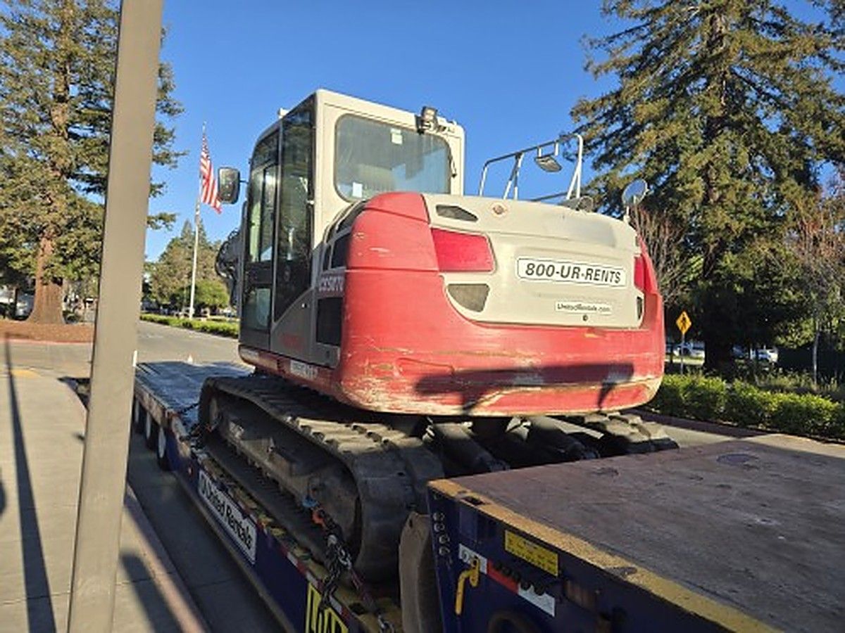 TAKEUCHI TB2150CR photo 2
