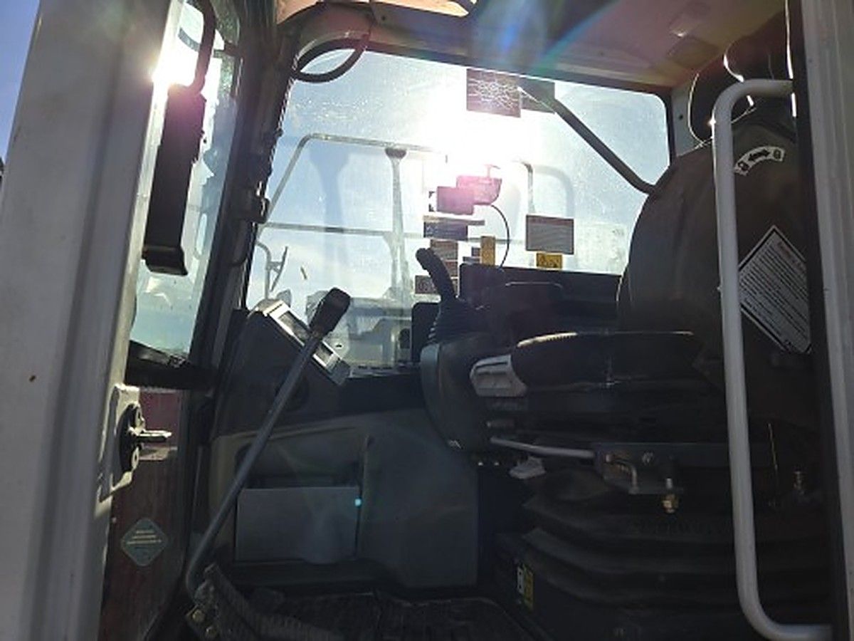 TAKEUCHI TB2150CR photo 8