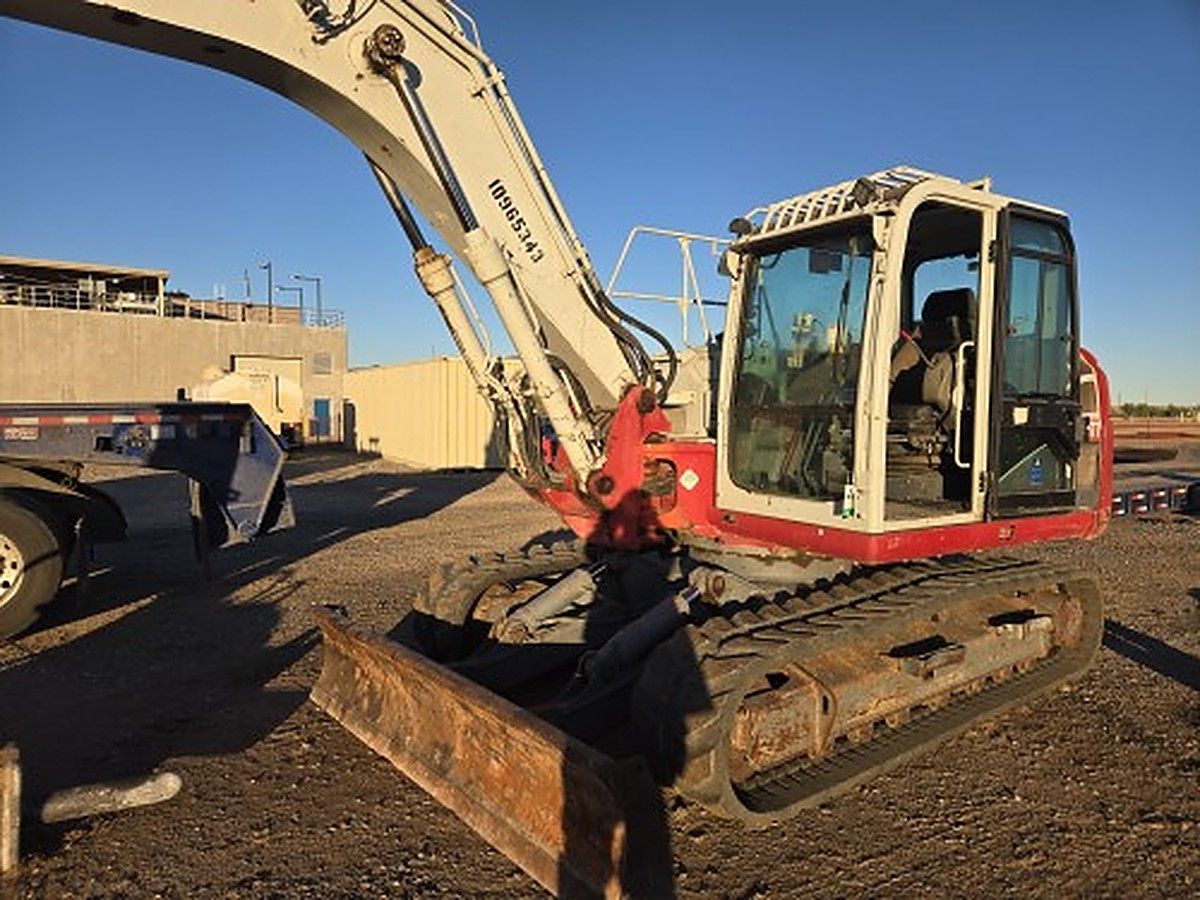 TAKEUCHI TB2150CR photo 9