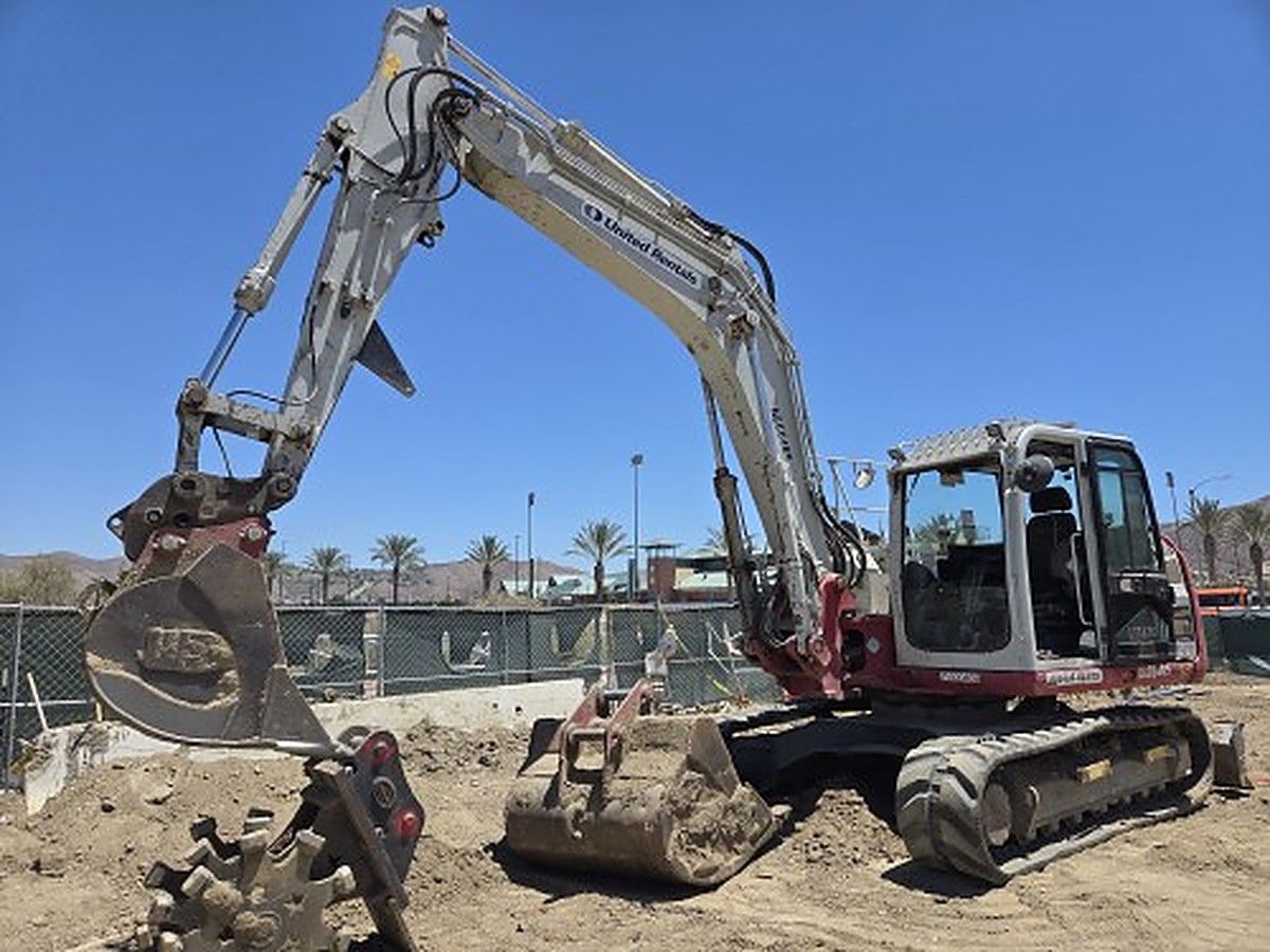 TAKEUCHI TB2150CR photo 9