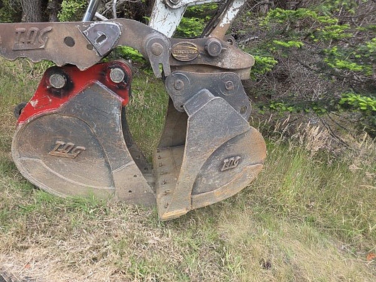 TAKEUCHI TB2150CR photo 5