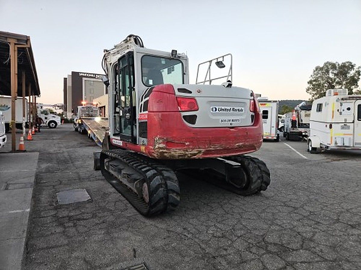 TAKEUCHI TB2150CR photo 2