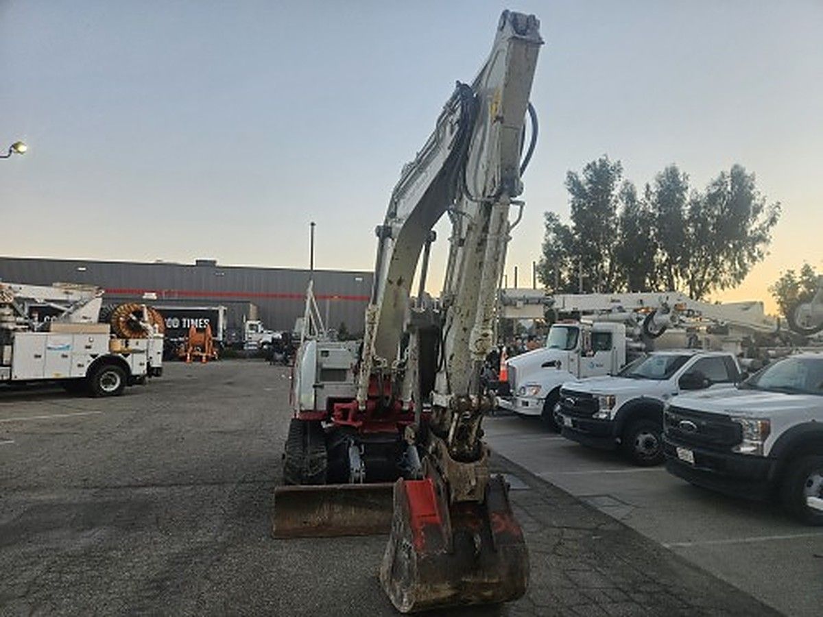 TAKEUCHI TB2150CR photo 5