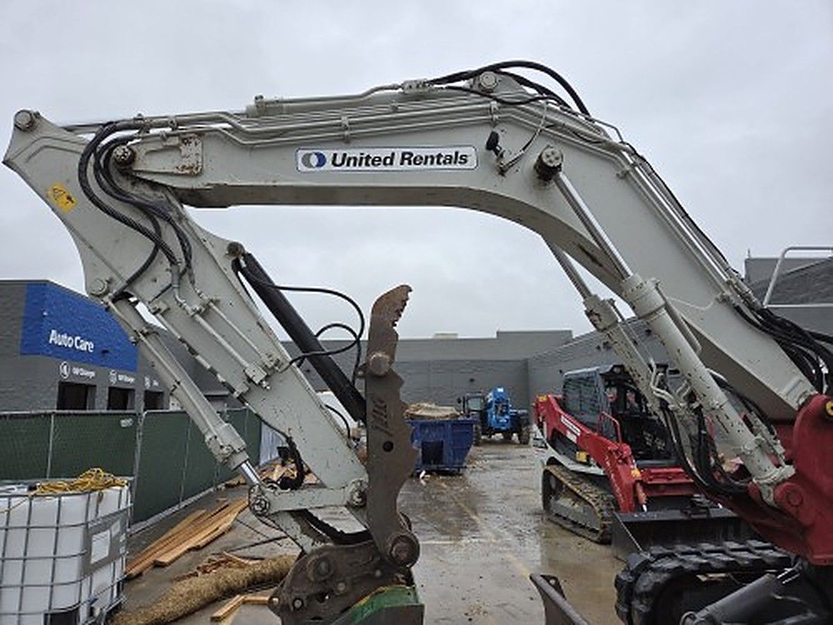 TAKEUCHI TB2150CR photo 4
