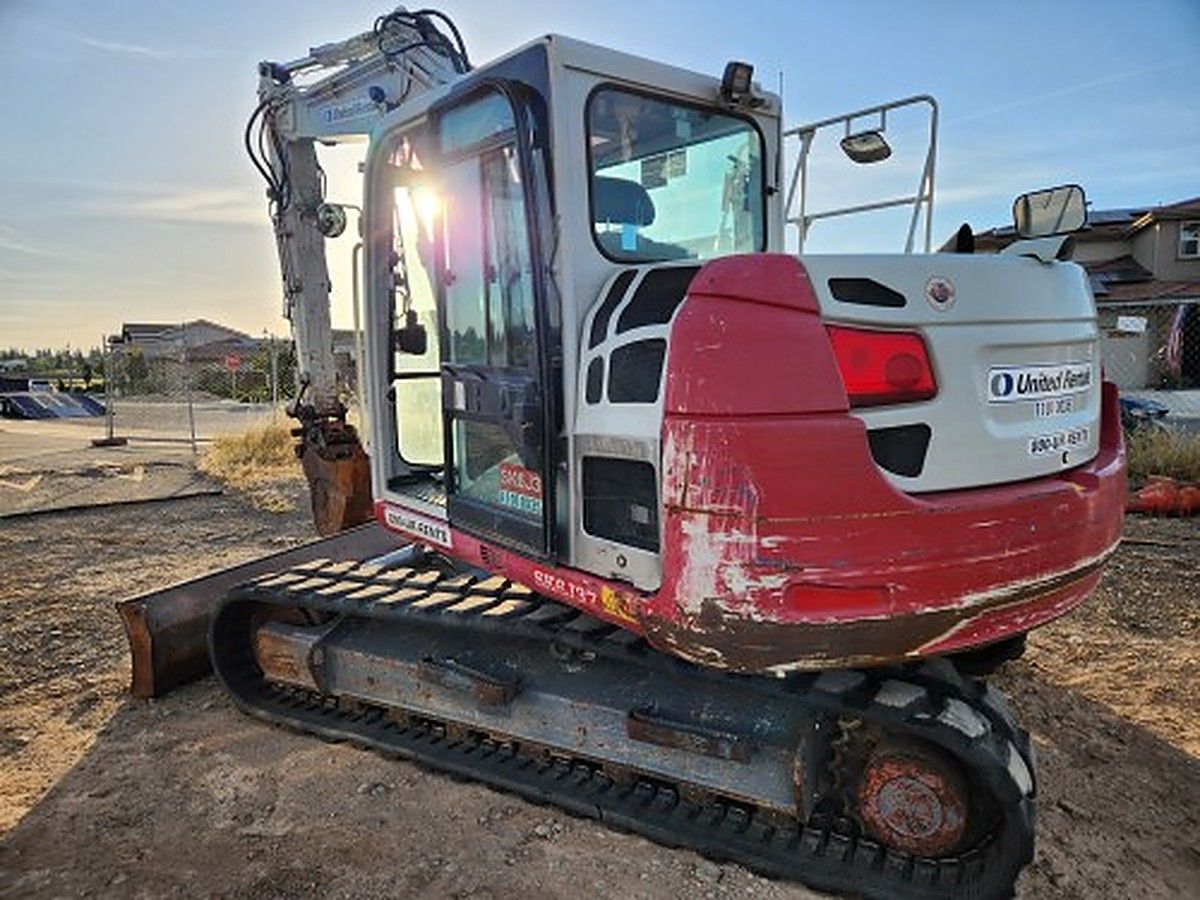 TAKEUCHI TB2150CR photo 2