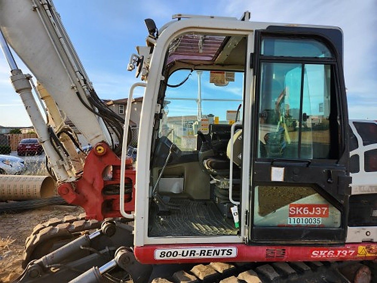 TAKEUCHI TB2150CR photo 3