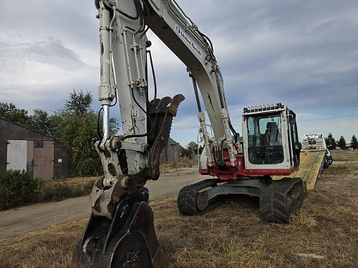 TAKEUCHI TB2150CR photo 5