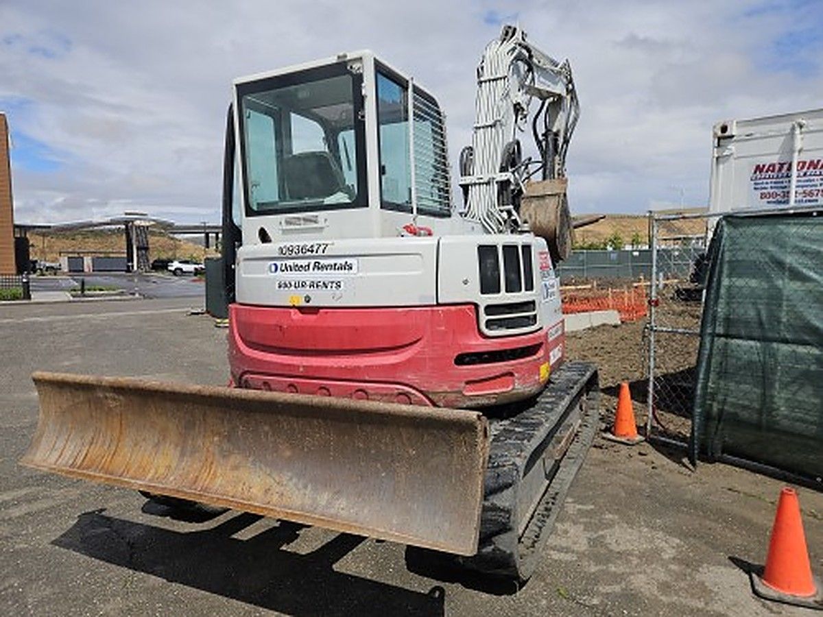 TAKEUCHI TB280FR photo 6