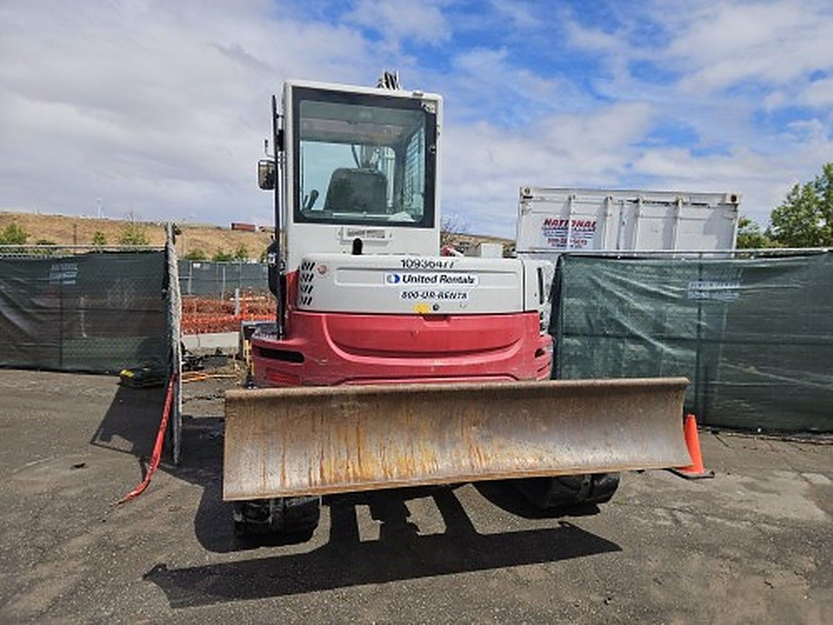TAKEUCHI TB280FR photo 7
