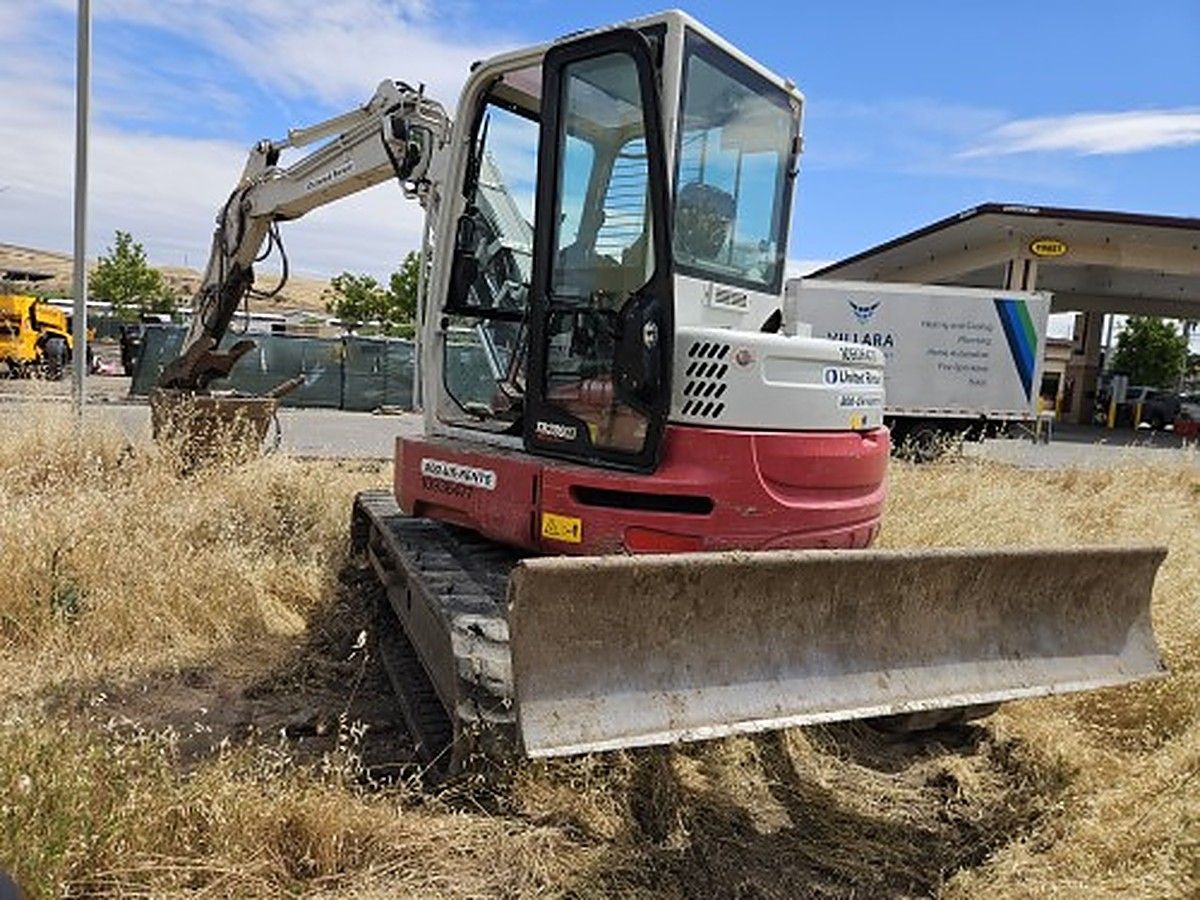 TAKEUCHI TB280FR photo 9