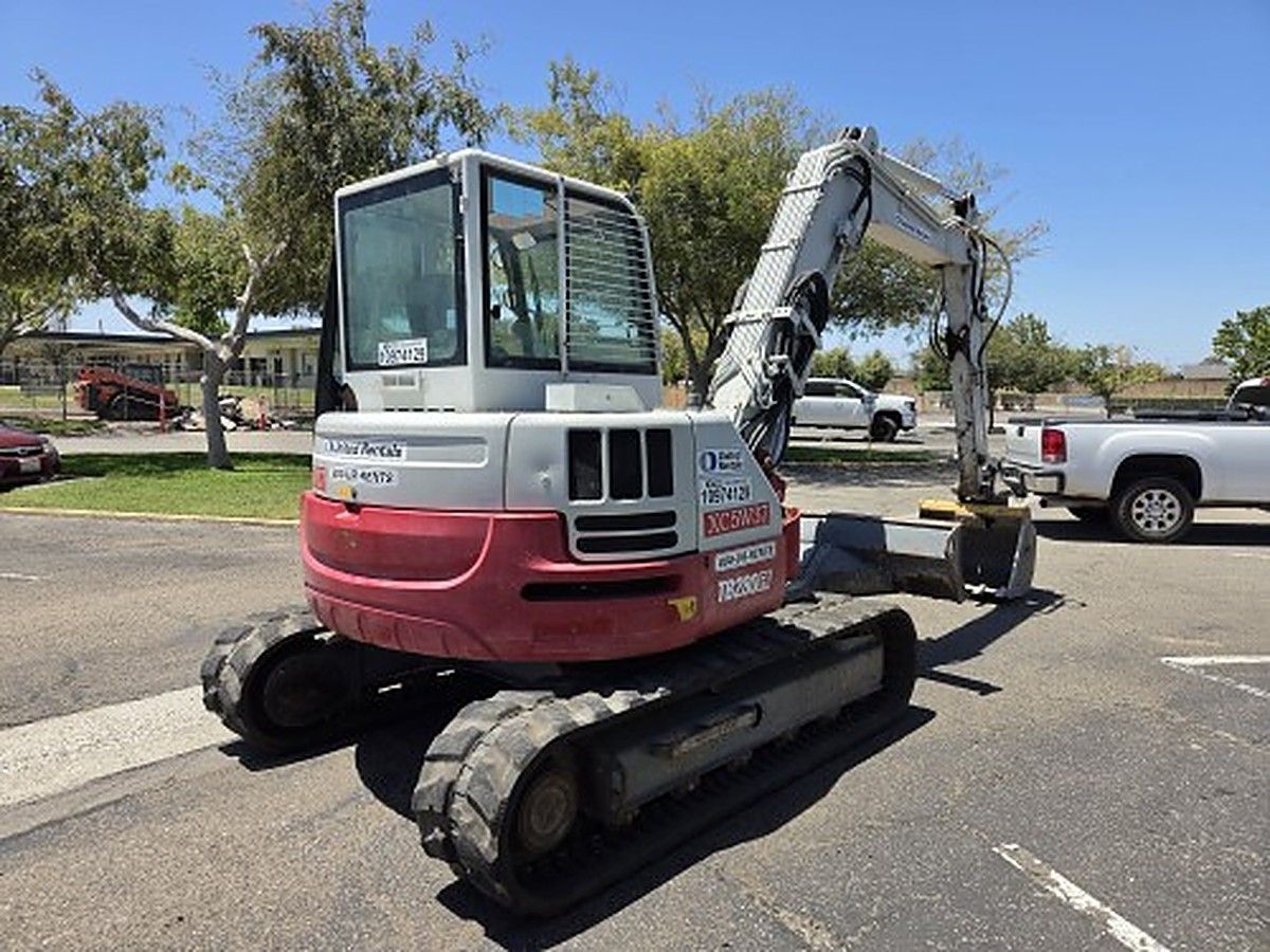TAKEUCHI TB280FR photo 3