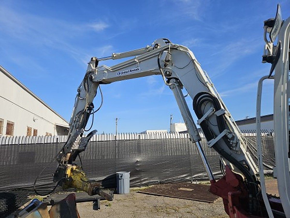 TAKEUCHI TB280FR photo 6